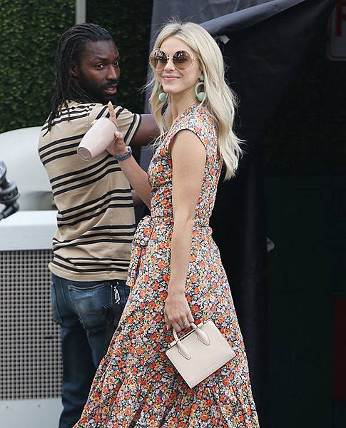 Julianne-Hough-Strathbery-MC-Mini-Tote.jpg Julianne-Hough-Strathbery-MC-Mini-Tote.jpg