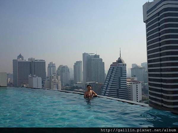 曼谷泳池.jpg