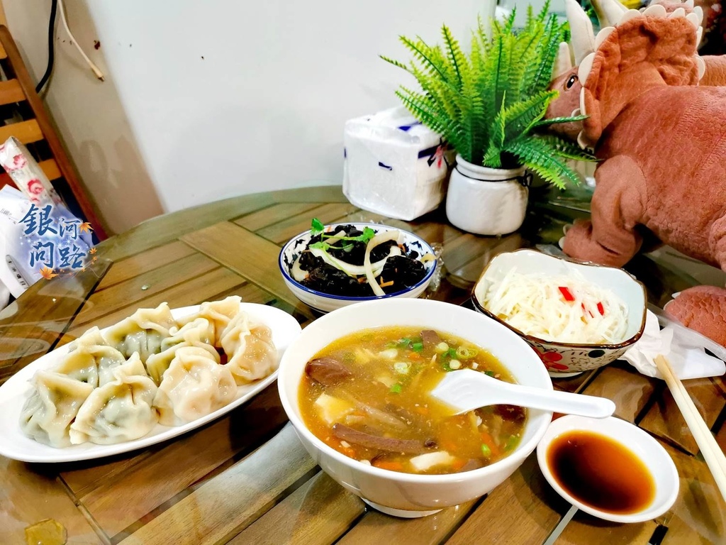 汐止美食 松花江水餃丨來自東北的特色小店 有著漂亮的水餃 老闆娘漂亮的笑容 銀河問路 痞客邦 汐止美食 松花江水餃丨來自東北的特色小店 有著漂亮的水餃 老闆娘漂亮的笑容 銀河問路 痞客邦