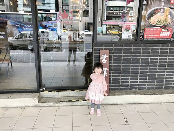 【推美食】油そば.東京油組総本店-台北華山組,從日本紅來台灣的『油麵』沒有湯的拉麵。
