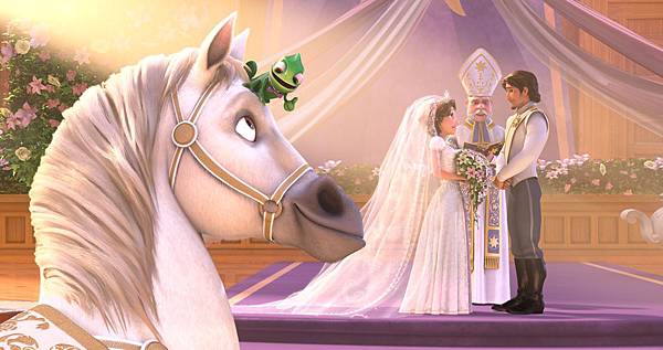 Tangled-Ever-AfterMarket_Still_max_pascal_wedding_altar11