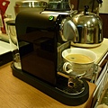 13 Nespresso D110_沖泡-3.JPG