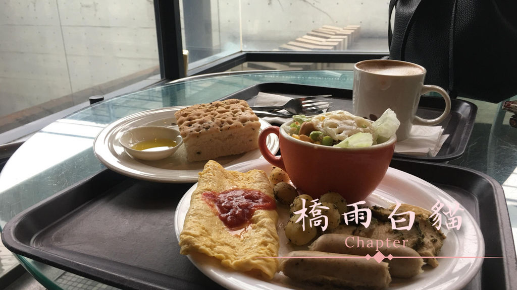 橋雨白貓.jpg 橋雨白貓.jpg