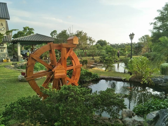 庭園景觀木作水車
