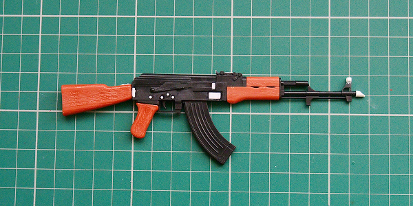 004-AK47.JPG