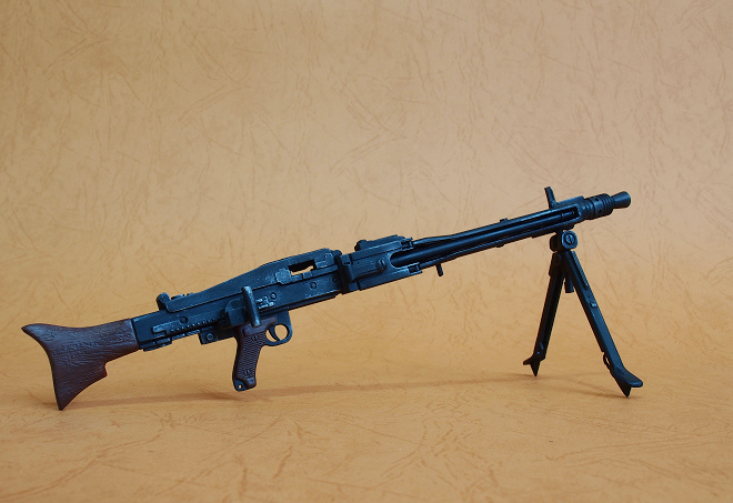 C11-MG42.JPG