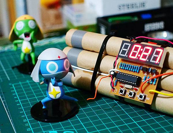 Bomb_Clock_18.JPG