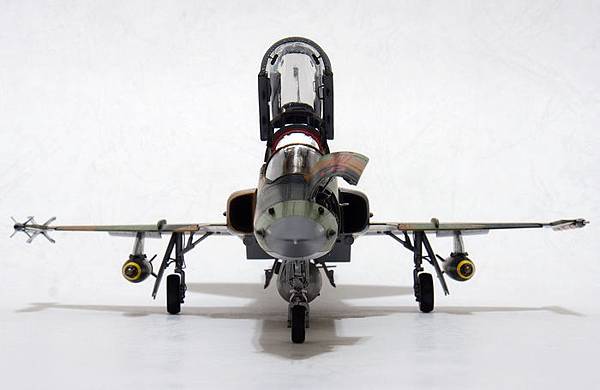 F-5F-Product_01.JPG