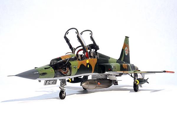 F-5F-Product_09.JPG