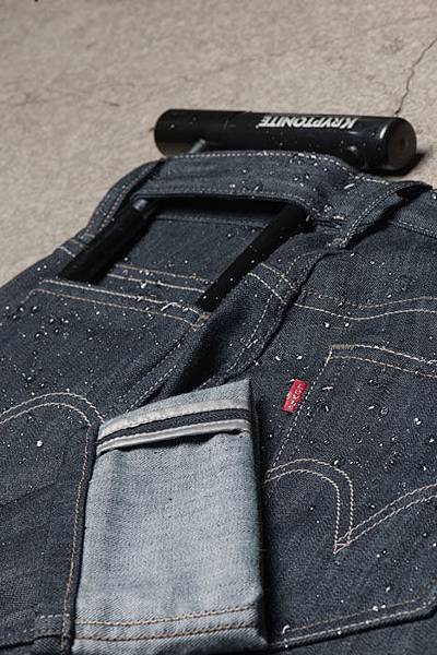 Dezeen_Levis_Commuter_Detail-386.jpg