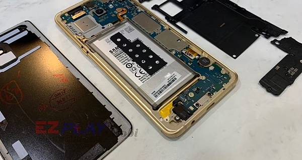 【新竹維修手機】三星 A8使用中當機 充電異常 電池耗電 導 【新竹維修手機】三星 A8使用中當機 充電異常 電池耗電 導