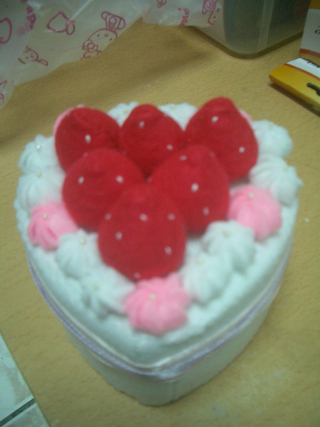 置物盒 鮮奶油草莓蛋糕.JPG