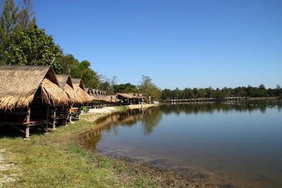 huay-tung-tao-lake.jpg