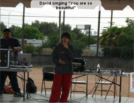 davidsinging.jpg