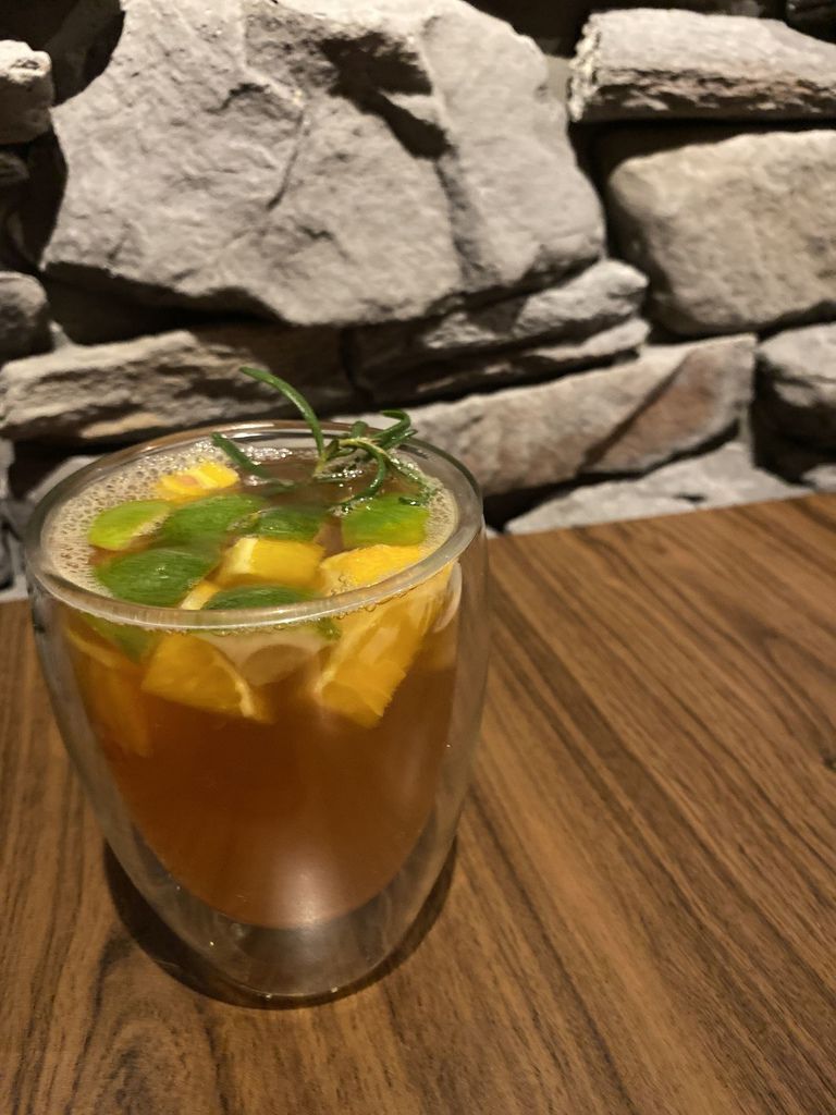 [食記] B612 Restaurant & Bar喝酒放鬆好去處