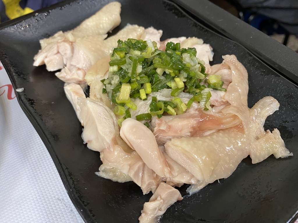 Fw: [食記] 新莊-新泰海南雞飯 不想煮 晚餐吃什麼?