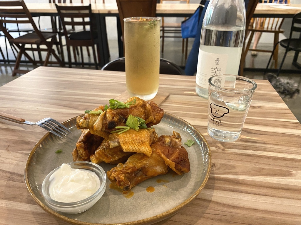 [食記] 林口-滿飽(Sofull) 寵物友善餐廳 