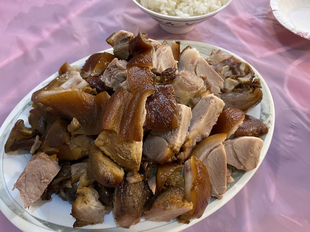 [食記] 屏東萬巒-海鴻飯店、萬巒豬腳創始店