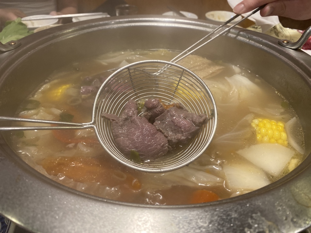 新北三重 南北高鐵牛肉專賣店 三重超好吃溫體牛肉火鍋 牛肉愛好者不可錯過 小貝與小貝婆的幸福生活 痞客邦