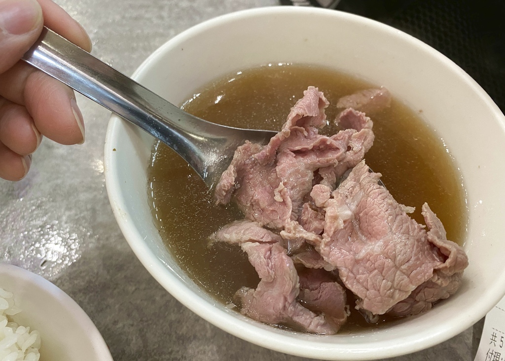 【台南安平－文章牛肉湯】安平總店、深夜美食牛肉湯