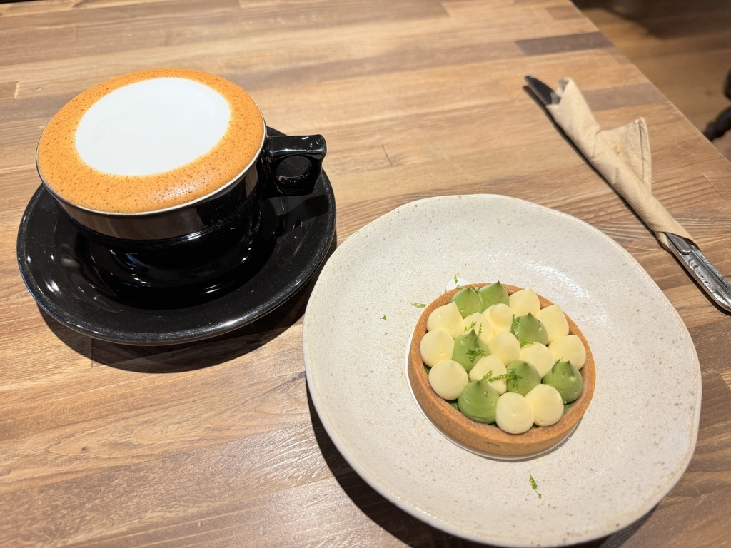 【臺北中正區－木白甜點咖啡店】善導寺捷運站周邊人氣甜點咖啡廳