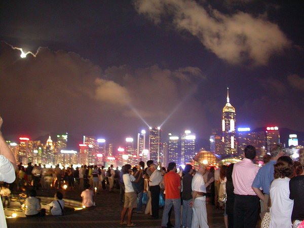 香港的建築密度造就了絕美的夜景