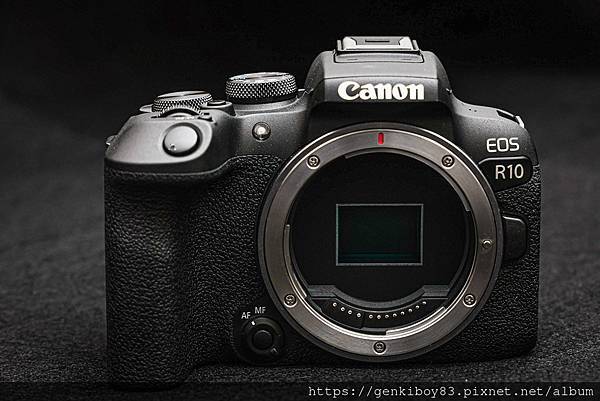 圖 EOS R入門機種 EOS R10開箱與R50簡單比較