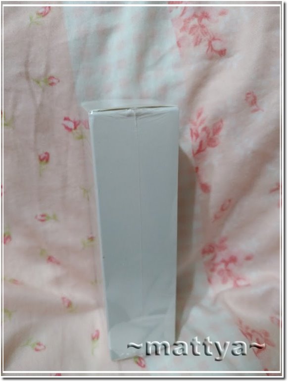 ELLE SKINCARE鳶尾花賦活保濕24H精華液02.jpg