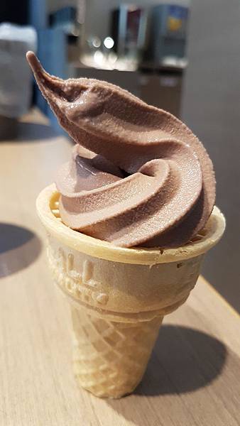巧克力霜淇淋.jpg