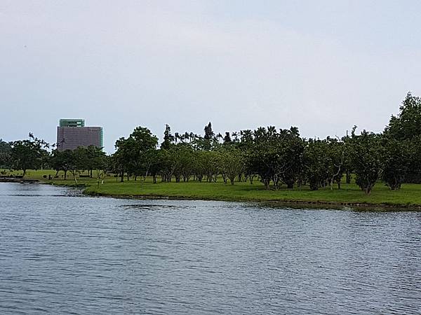 龍潭湖.jpg 龍潭湖.jpg