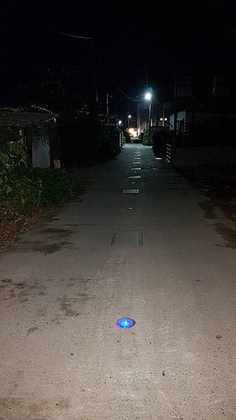 夜路燈.jpg