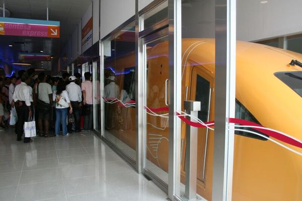 Monorail - Sentosa station