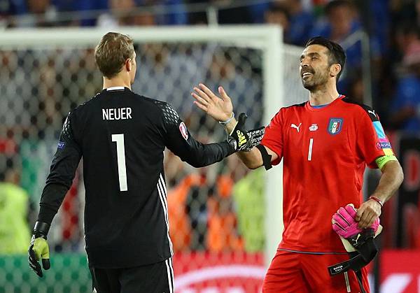 Manuel Neuer and Gigi Buffon