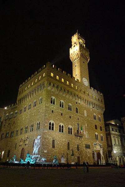 Piazza della Signoria晚上