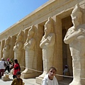 Memorial Temple of Hatshepsut殿門口