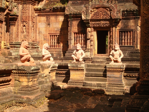 Banteay Srei班蒂斯蕾古剎(女皇宮)