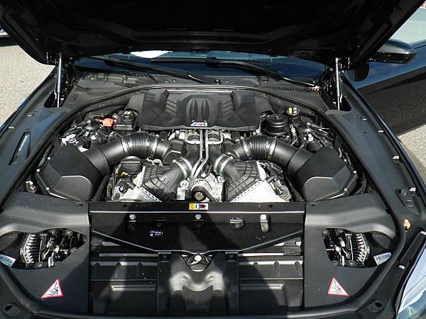 美國代辦進口外匯車 2016年BMW M6 敞篷車，新竹GE