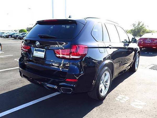 想開BMW X5外匯車嗎？想知道BMW X5外匯車價格要多少前麼？想要買到一台價格便宜車況優良的BMW X5嗎？GE台北車庫都幫客戶想到了，例如去美國BMW原廠代購品質優良的BMW X5外匯車就是目前消費者最熱門選項，或是從美國中古車拍賣網站可以找到價格非常便宜BMW X5，中古外匯車價格會隨著時間慢慢越來越便宜，想知道最新BMW X5價格請聯絡GE台北車庫，除了BMW X5之外，GE車庫還提供客製化各式外匯車款代辦進口代購及個人運車回台灣服務，歡迎諮詢