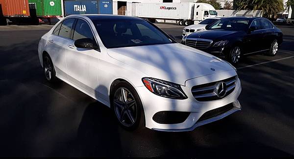 2016 C300 4Matic (11).jpg