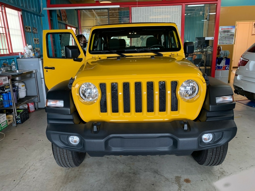 美國外匯車吉普車jeep Wrangler Unlimited 代購回台灣怎麼挑車才划算呢 Jeep 相關規格馬力介紹 外匯車美規 Ge台北車庫外匯車商 騏驛國際股份有限公司專營美規外匯車買賣代購 想找評價優良進口車貿易商推薦來ge台北車庫比較價格及服務品質