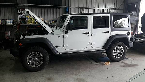 jeep 進口回台灣，如何通過台灣測試法規，價格會是多少呢.jpg