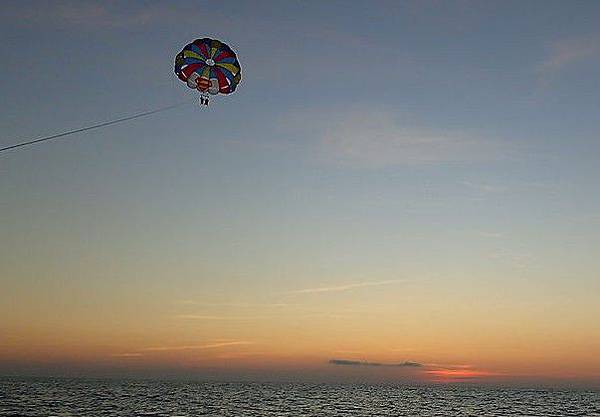 [長灘島旅遊]長灘島自由行 day 4♥Boracay♥parasailing拖曳傘飛上天 夕陽篇