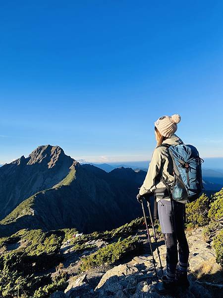 【登山】玉山我來了｜兩日行程-第二天｜北峰碎石坡段超硬｜主峰