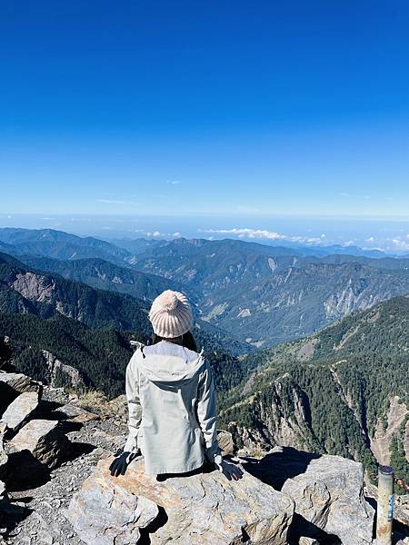 【登山】玉山我來了｜兩日行程-第二天｜北峰碎石坡段超硬｜主峰
