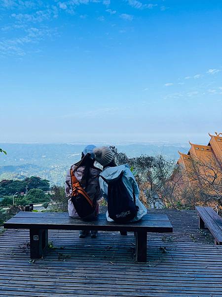 【崁頭山】 【崁頭山】