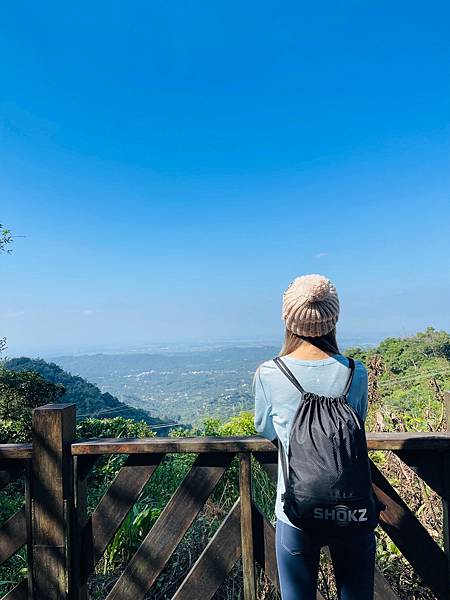 【崁頭山】 【崁頭山】