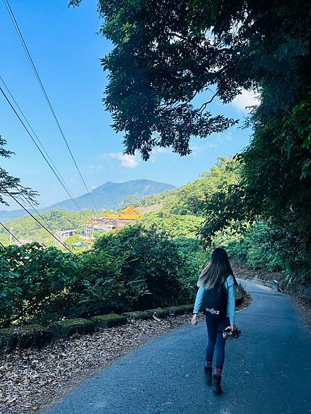 【崁頭山】 【崁頭山】