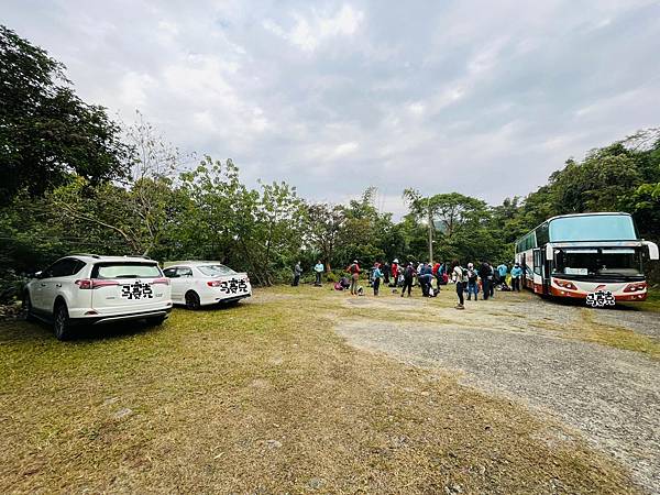 【三腳南山】有點意思｜地乾也滑地濕更滑的小百岳｜峰頂海拔11