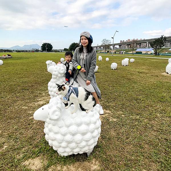 DB30FE93-4A10-48D5-952E-950C49046A1E.jpg DB30FE93-4A10-48D5-952E-950C49046A1E.jpg