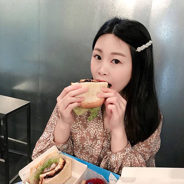 IMG_3889.JPG IMG_3889.JPG